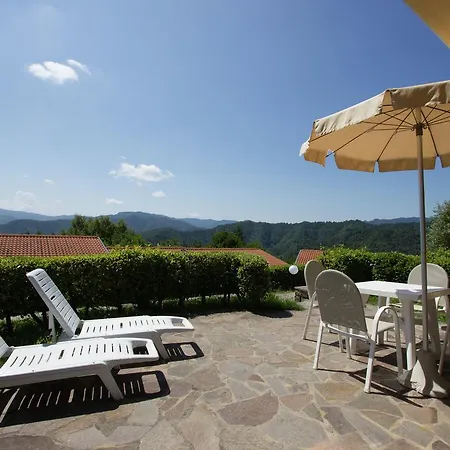 Hébergement de vacances Beautiful With Terrace, Located In Nature Salecchio