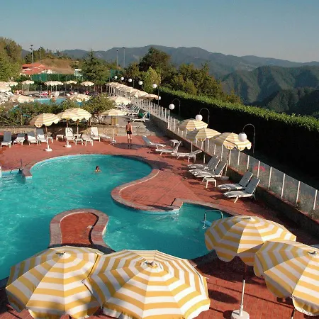 Beautiful With Terrace, Located In Nature Hébergement de vacances *